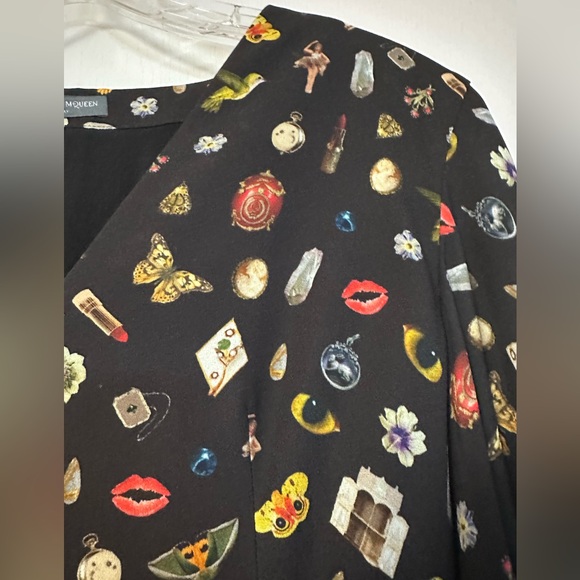 RARE Alexander McQueen Obsession Print Cape Sleeve Black Crepe Dress - Size 44 - Picture 5 of 16